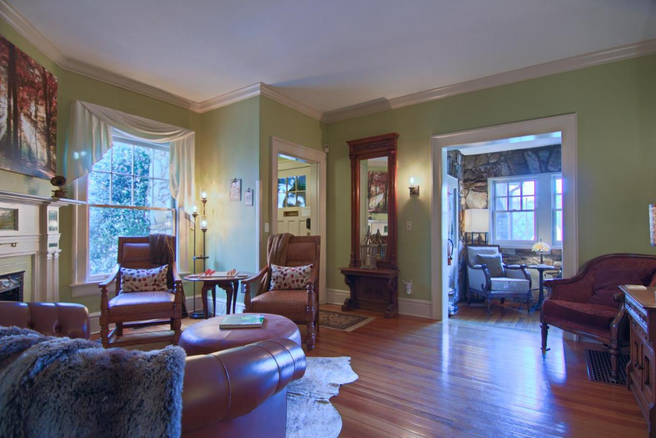 North Lodge On Oakland Bed And Breakfast Эшвилл Экстерьер фото